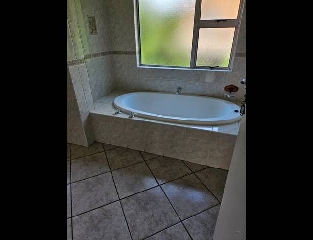 3 BEDROOM PROPERTY TO RENT IN ELDO MANOR